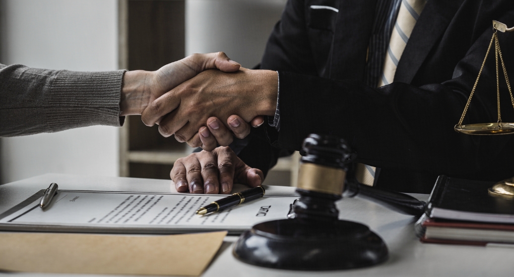 Ohio Debt Collection Laws: What to Do When Collectors Sue or Threaten Legal Action